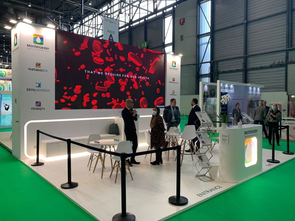 stand monteloeder at vitafoods europe 2022